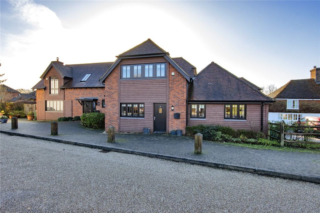 Property photo 1 of 14 3 The Coomes