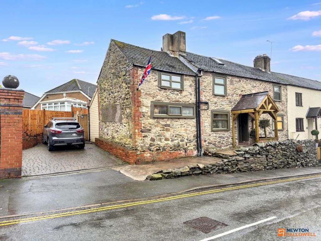 Property photo 1 of 39