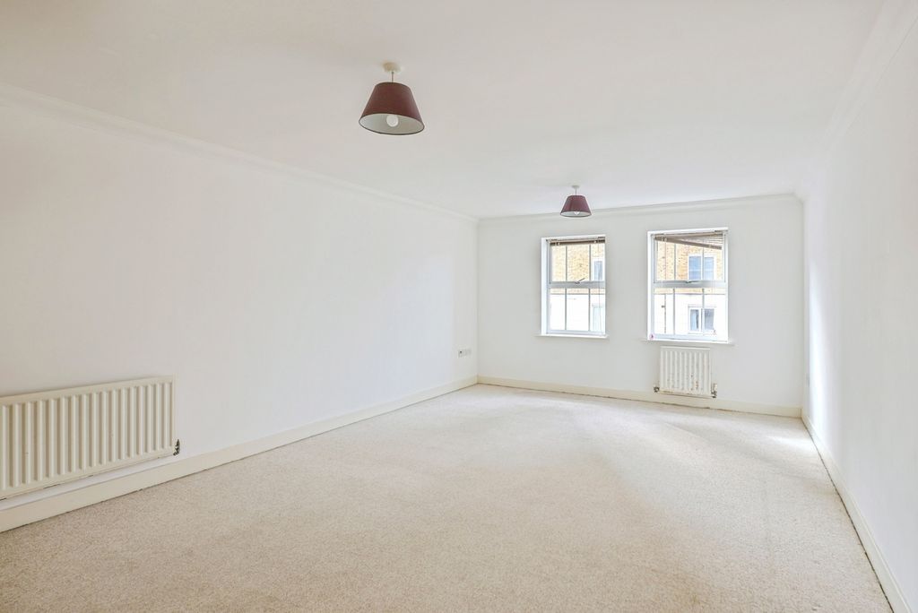 Property photo 2 of 15 Pbox-Img.Jpg