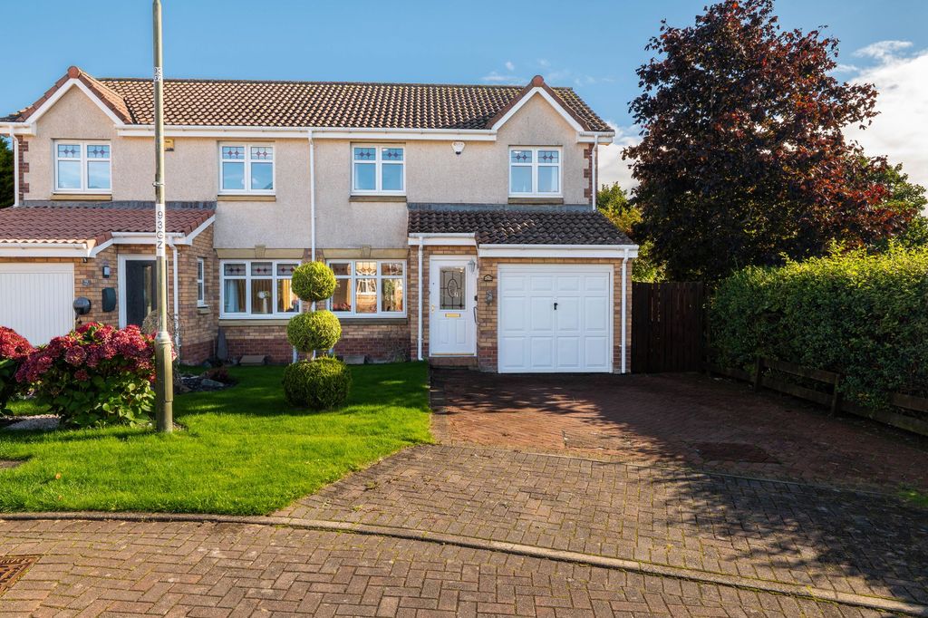 Property photo 1 of 25