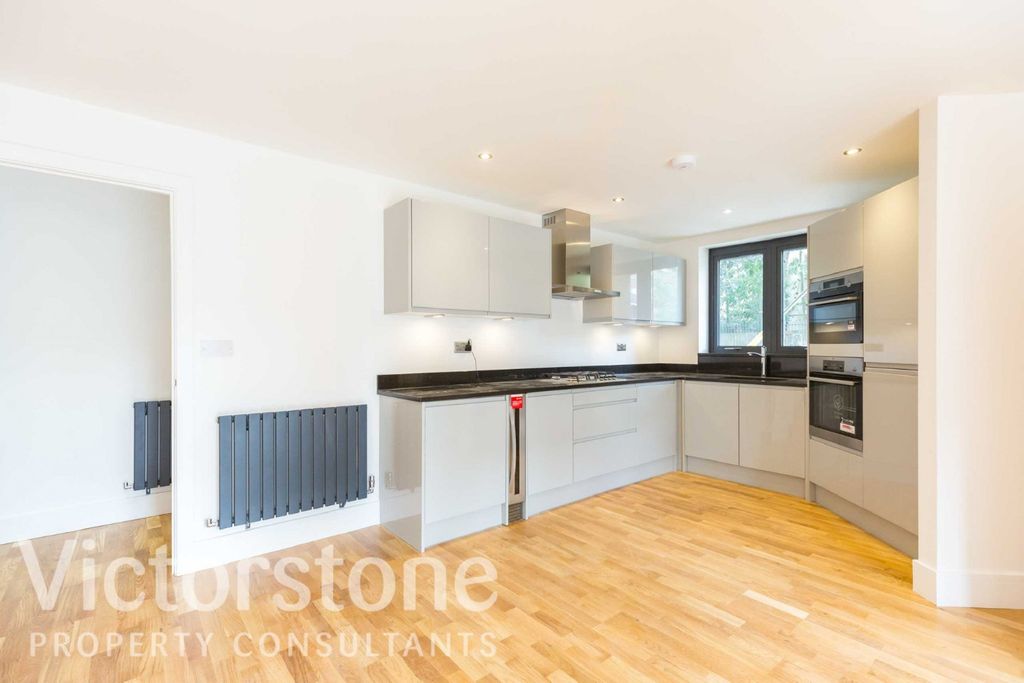 Property photo 2 of 6 1328122