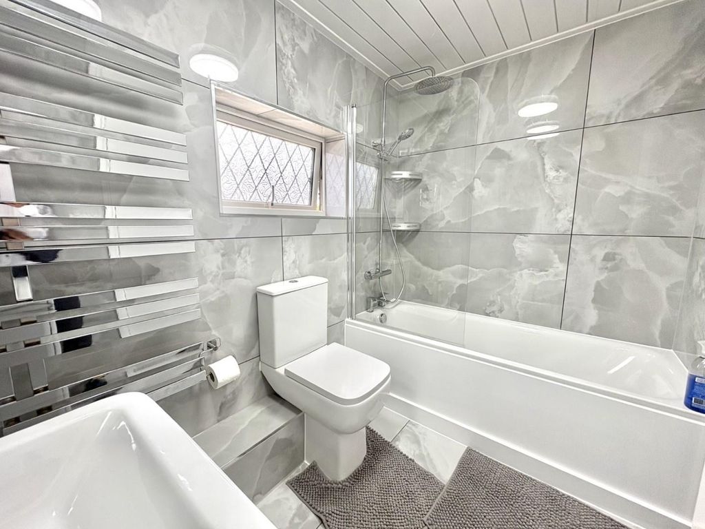 Property photo 3 of 14 4F8Eb2Ec-4513-4B05-9F8A-Ae5Dacb73A17.Jpg