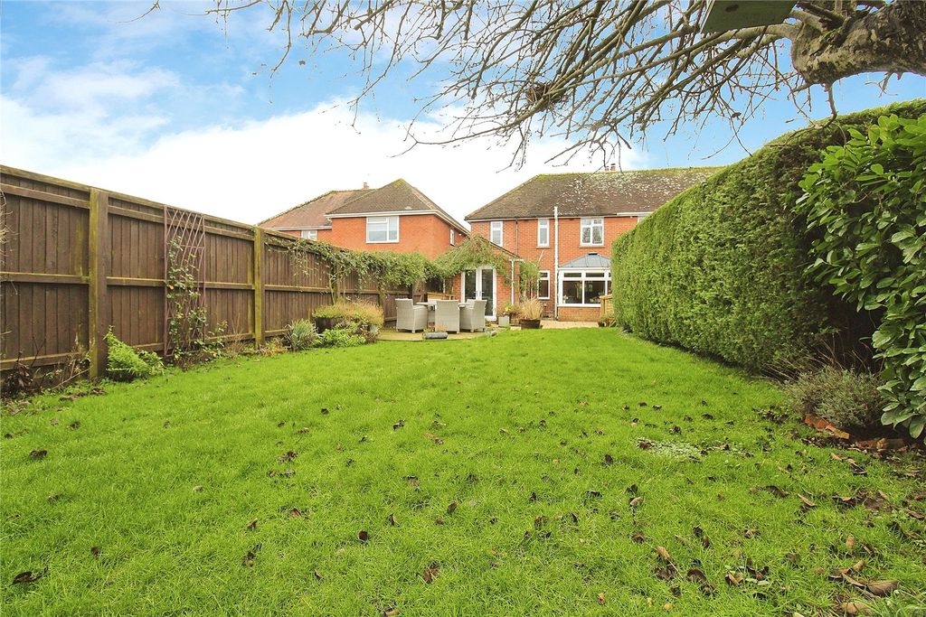 Property photo 2 of 22 Picture No. 05