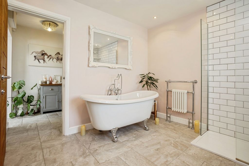 Property photo 3 of 19 Pbox-Img.Jpg