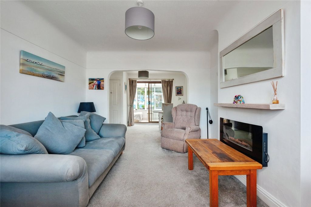 Property photo 3 of 17 Picture No. 09