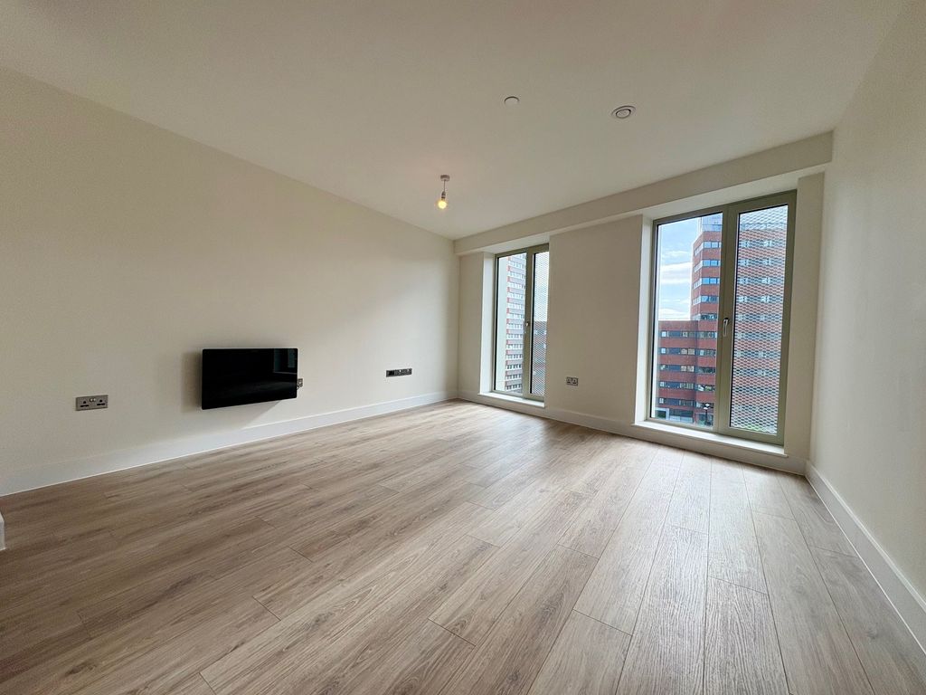 Property photo 2 of 5 Image