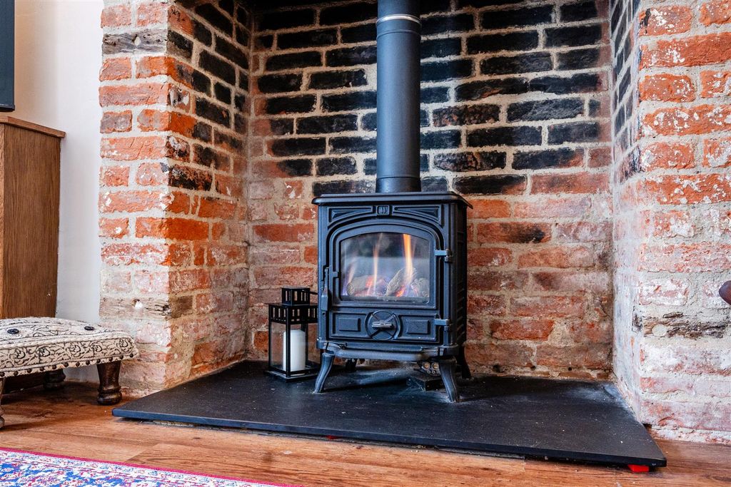 Property photo 3 of 16