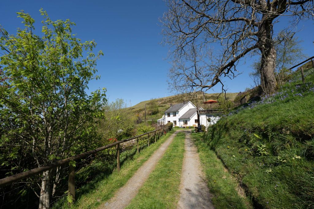 Property photo 1 of 56