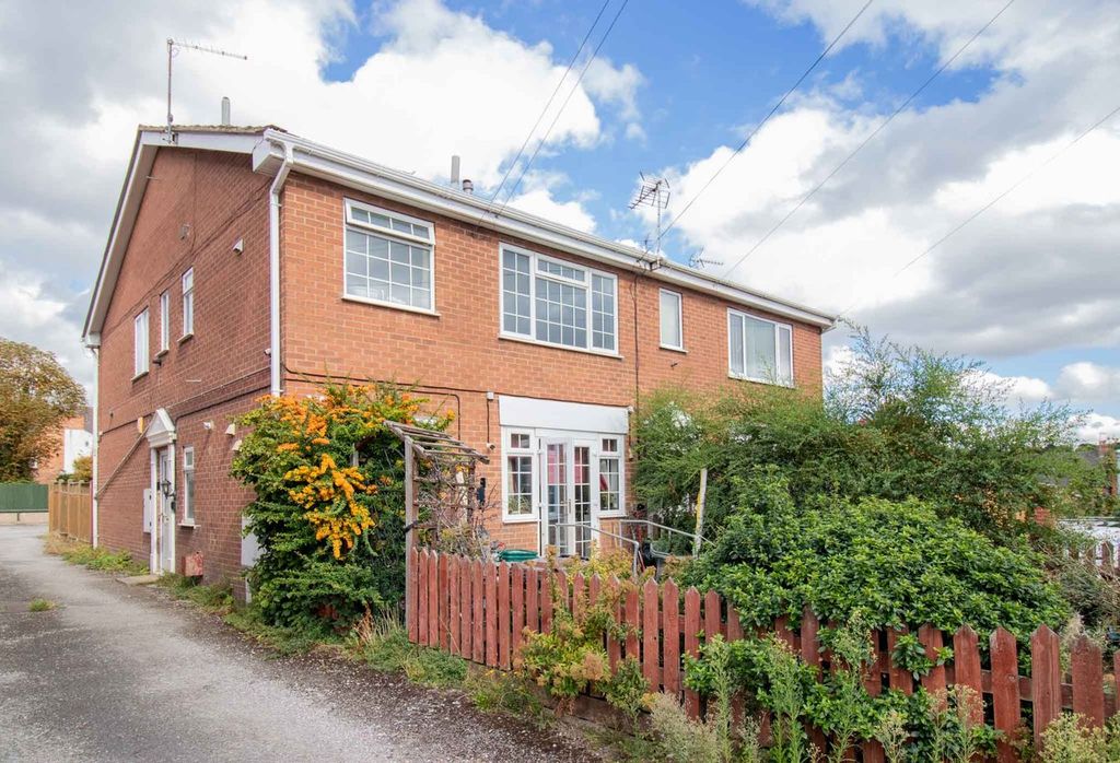 Property photo 1 of 7