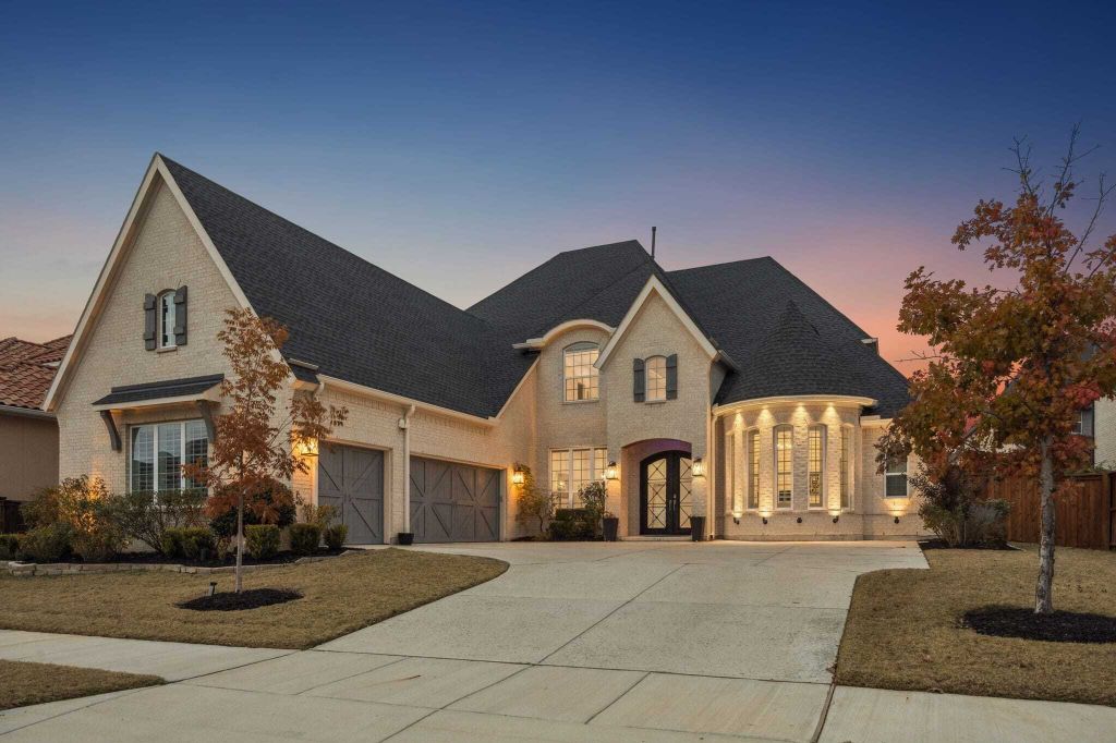 Property photo 1 of 31