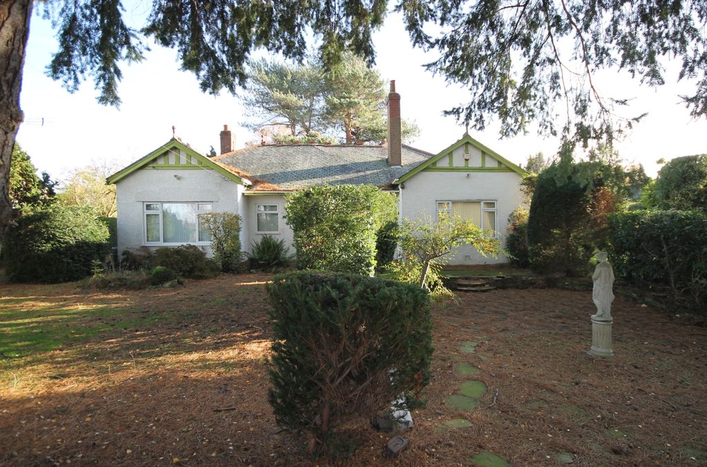 Property photo 1 of 7 Front