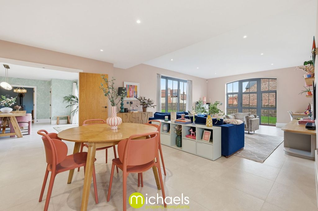 Property photo 2 of 57