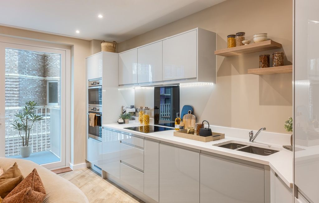 Property photo 2 of 10 Fairview New Homes - Zoopla -