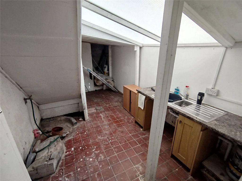 Property photo 3 of 14 Picture No. 32