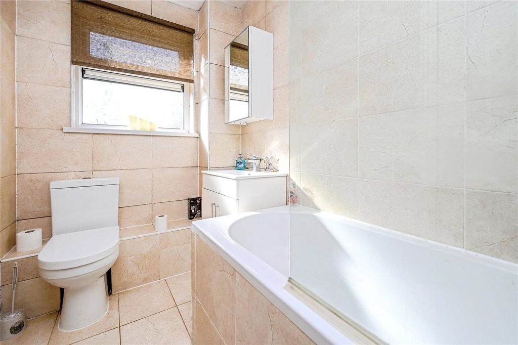 Property photo 3 of 8 Bathroom