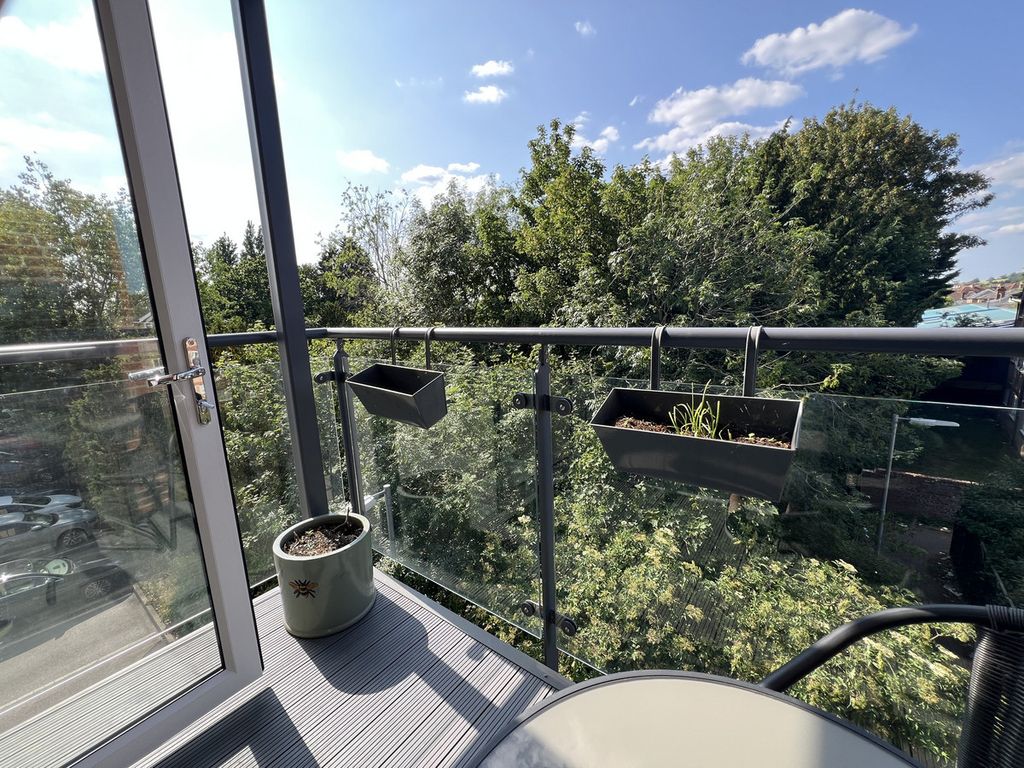 Property photo 2 of 22