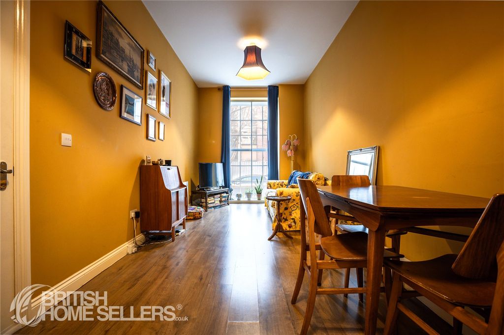 Property photo 2 of 11 Picture No. 06