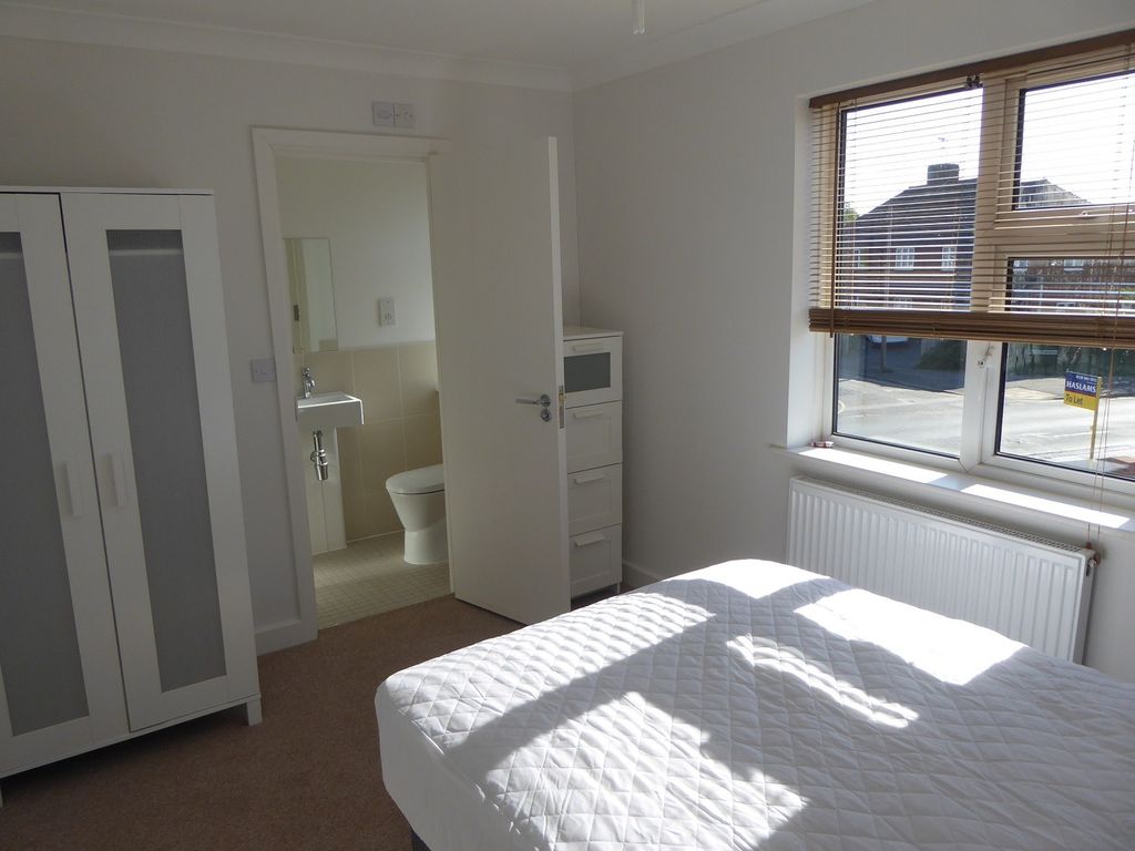 Property photo 2 of 7 Bedroom