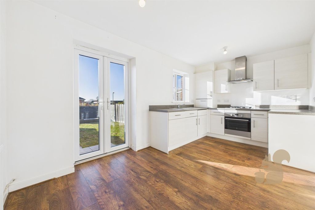 Property photo 2 of 14 Cam01254G0-Pr0376-Still004.Jpg