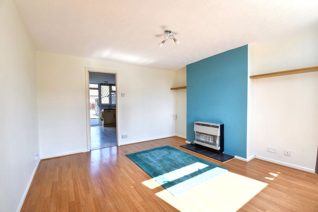 Property photo 3 of 17
