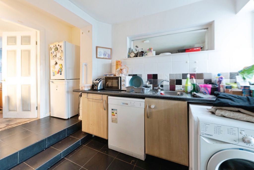 Property photo 2 of 7 Pbox-Img.Jpg