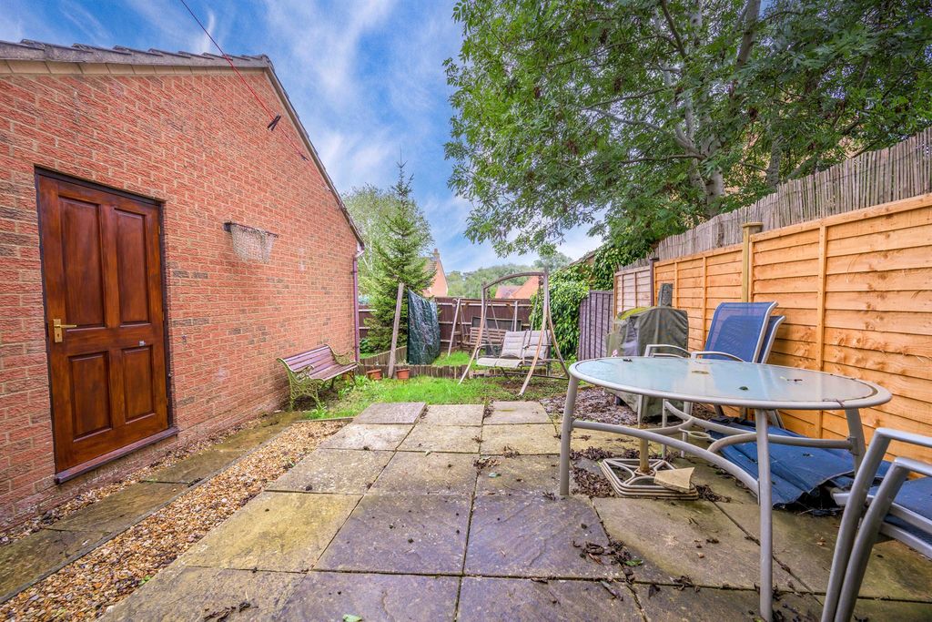 Property photo 2 of 9