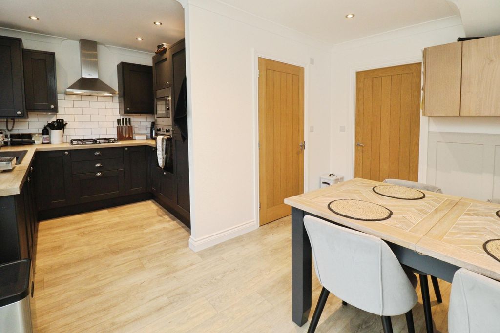 Property photo 3 of 19 User_Edited_Photo-Be33E4c9_User-Edited-59F04Aa9-5d