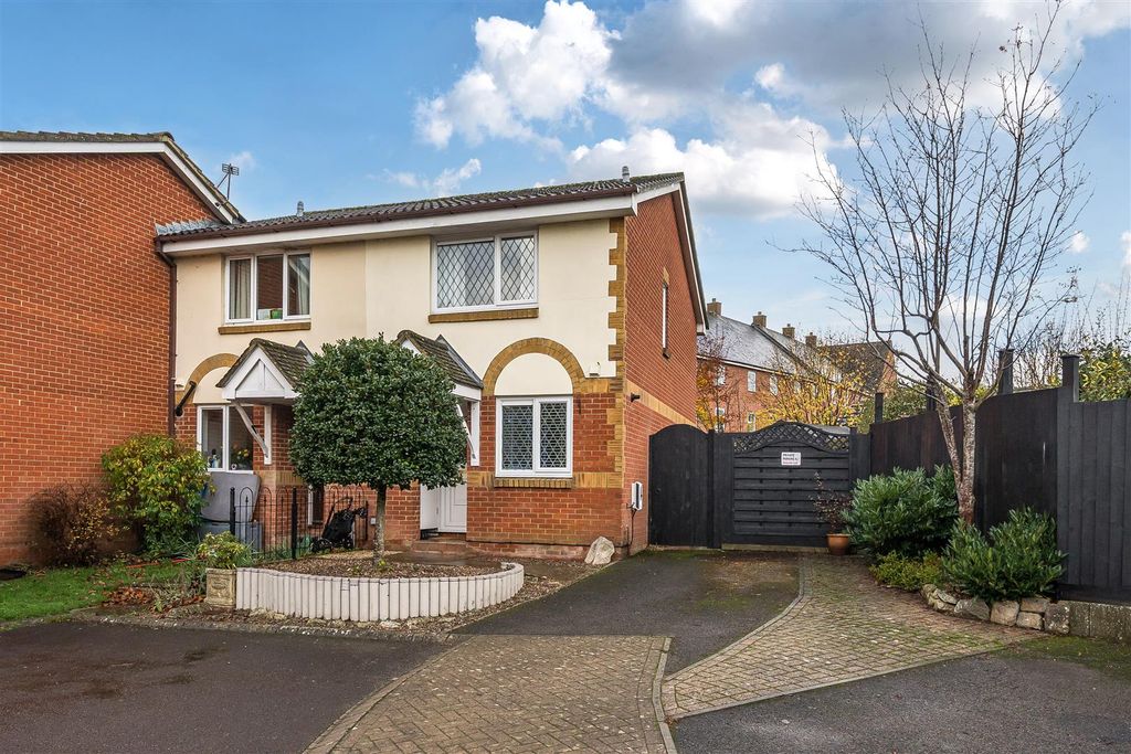 Property photo 1 of 18 1376967-22-6911F13B31A2c.Jpg