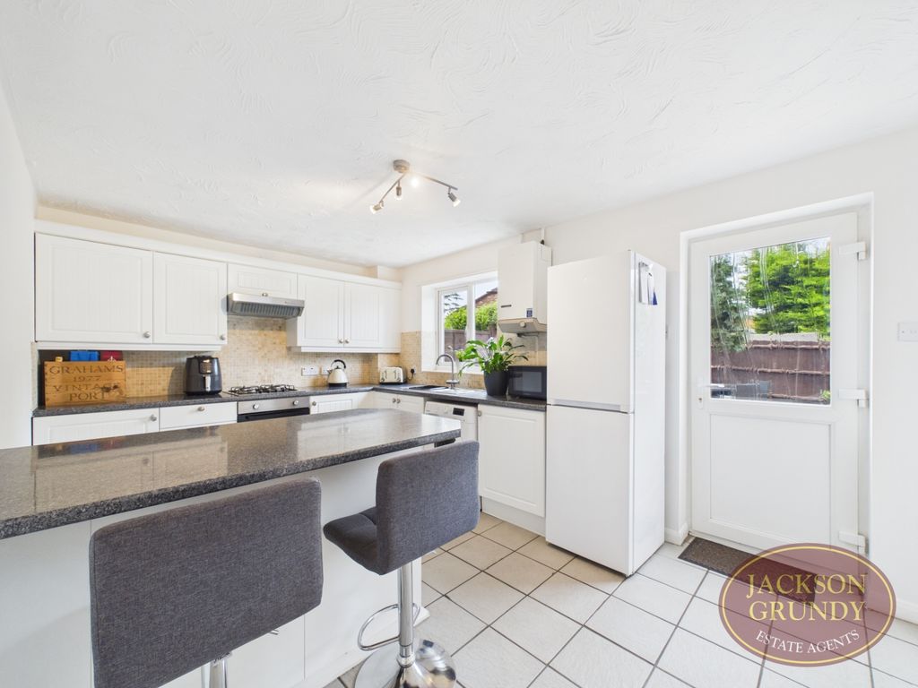 Property photo 2 of 14 Tapeley Gardens