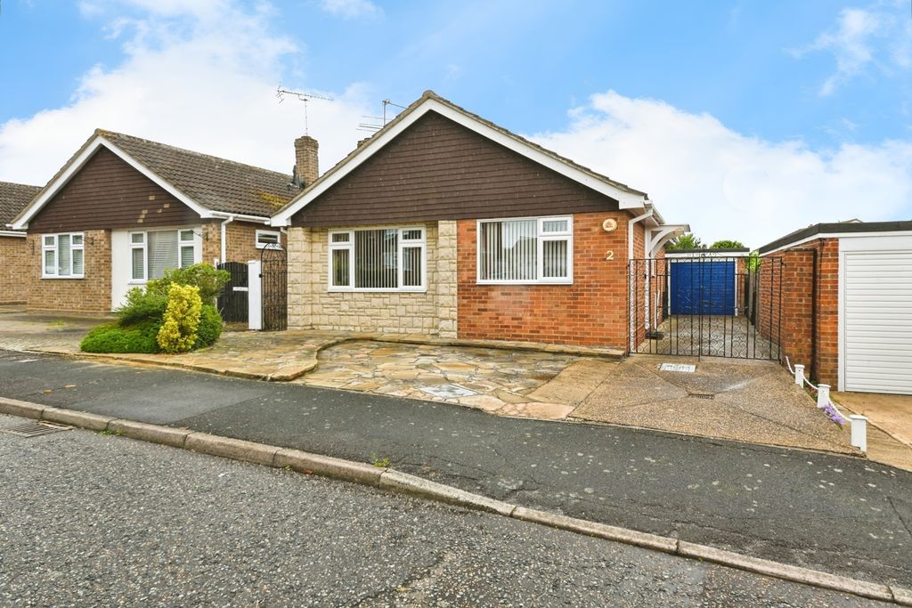 Property photo 1 of 17 Front