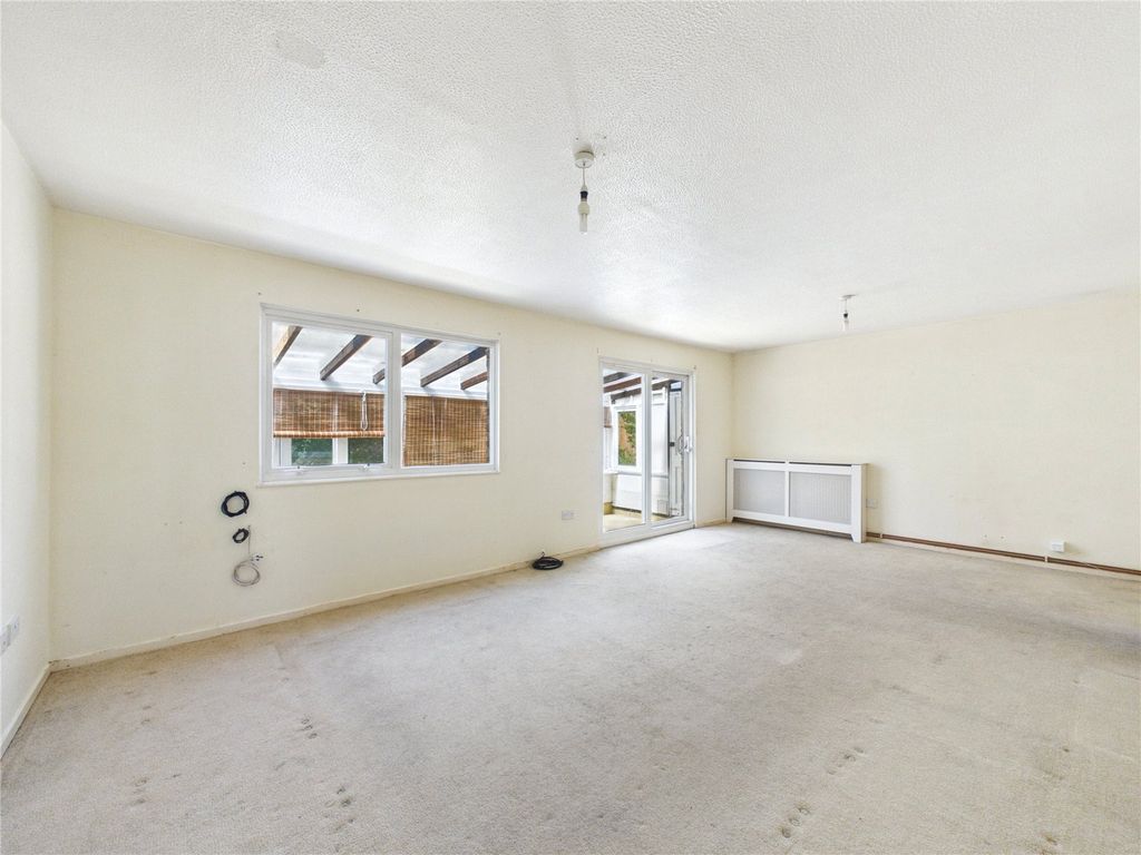 Property photo 3 of 12 Picture No. 08