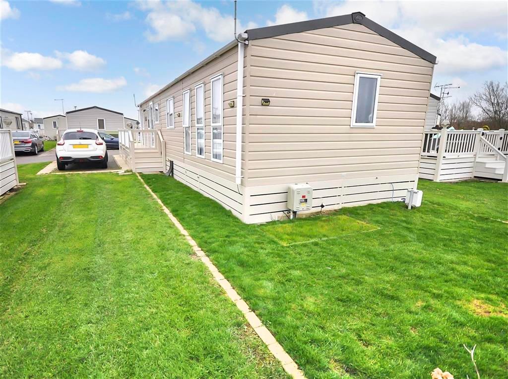 Property photo 2 of 9 Parking E1