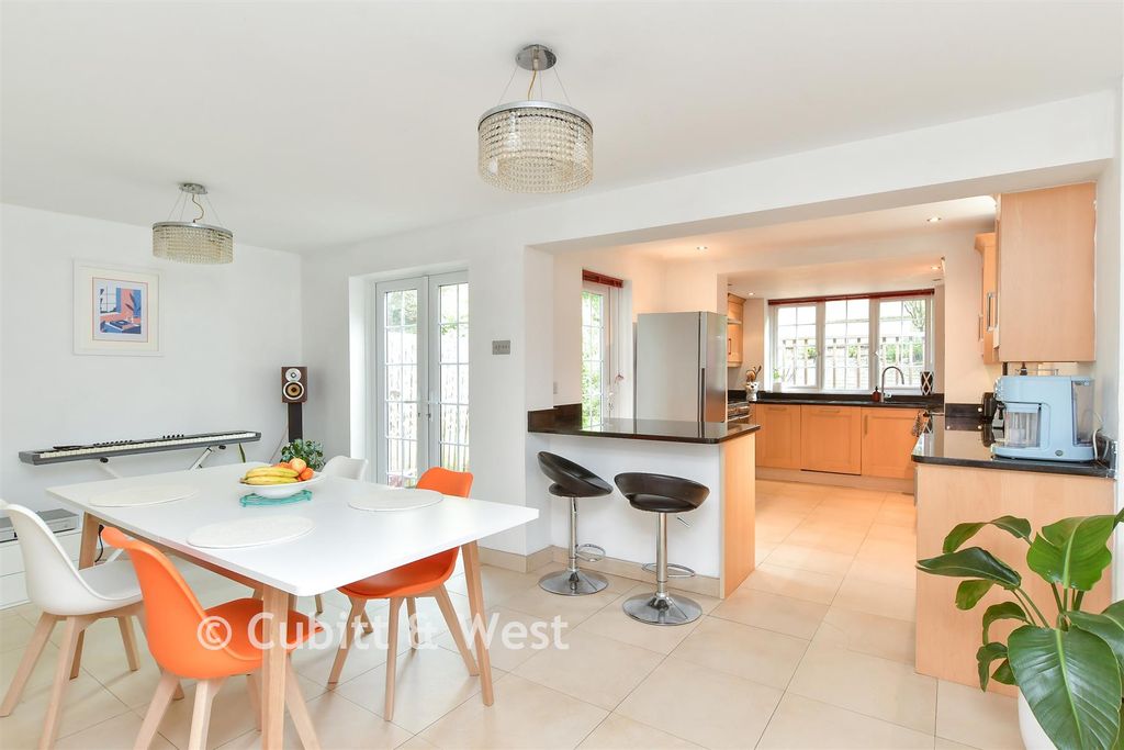 Property photo 1 of 18 Kitchen/ Diner