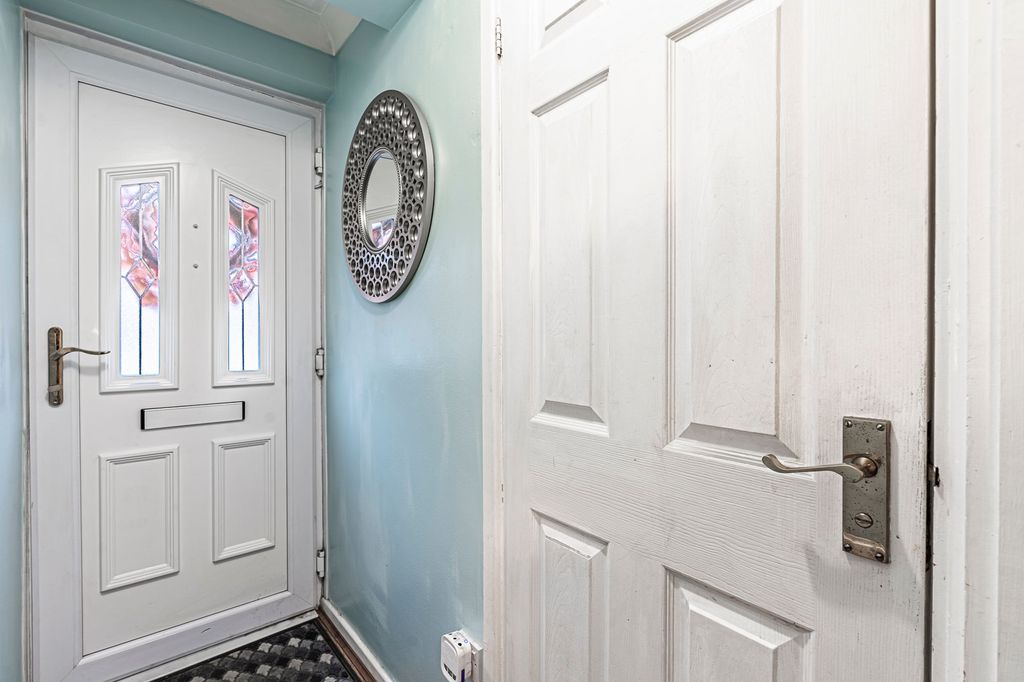 Property photo 3 of 41