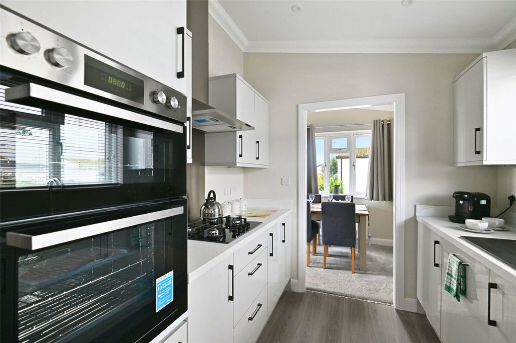 Property photo 1 of 14 Picture No. 04