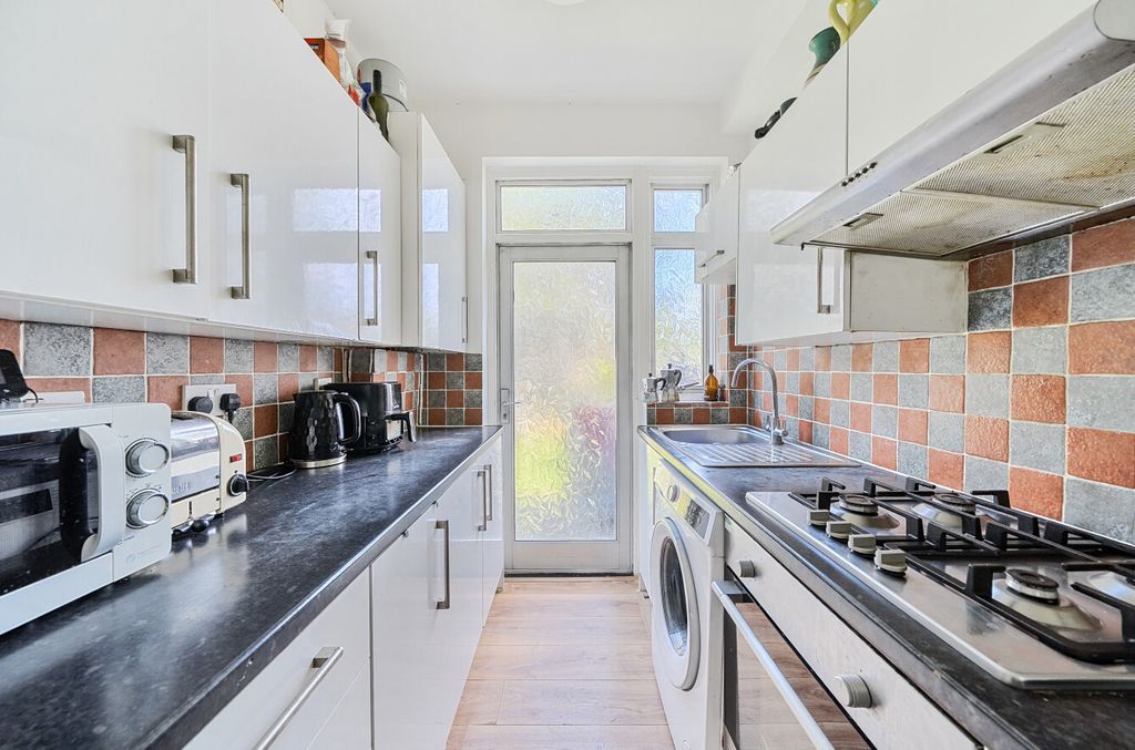 Property photo 3 of 17 23-6A749E4192759-...