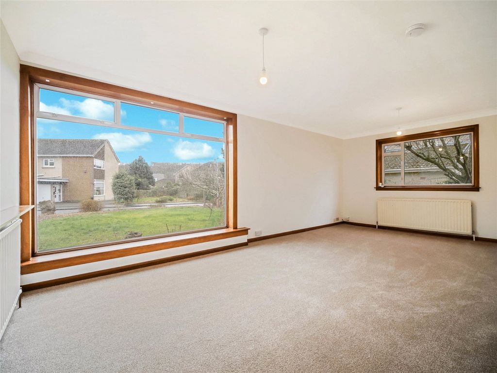 Property photo 2 of 21 Picture No. 22