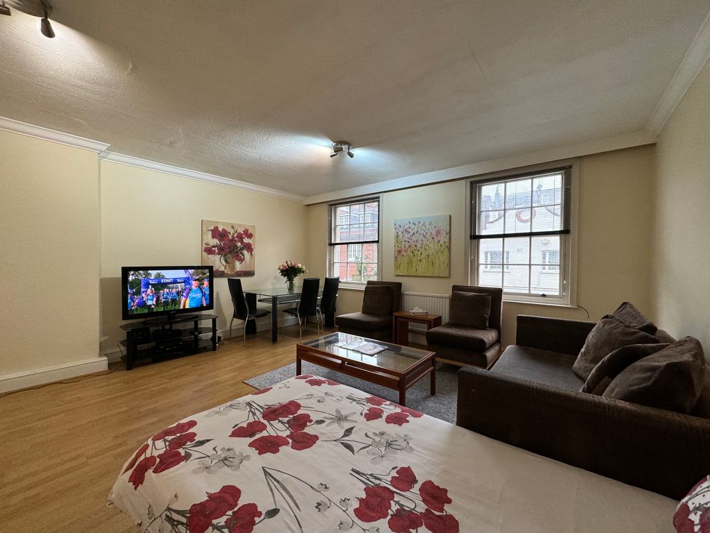 Property photo 3 of 19