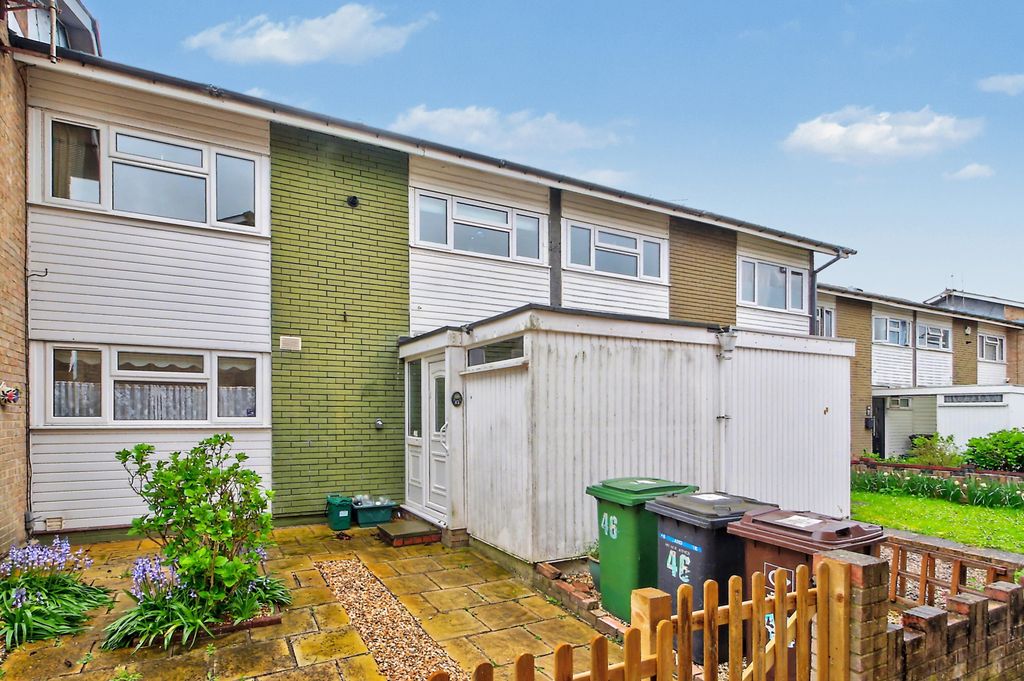 Property photo 1 of 14 Front