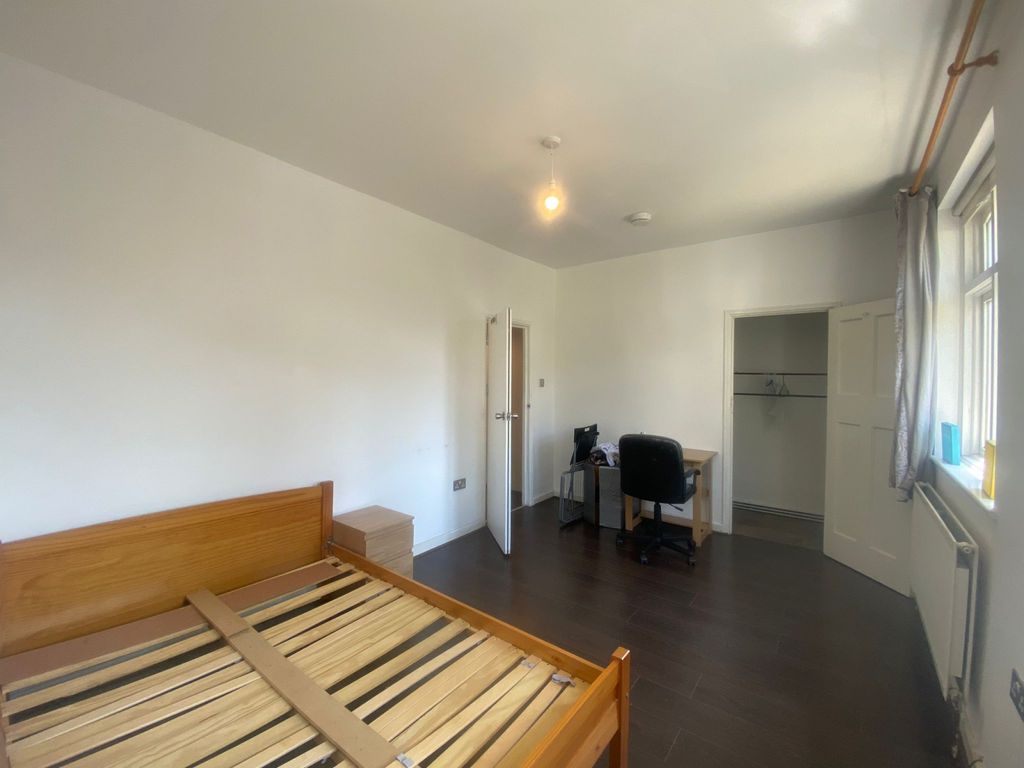 Property photo 2 of 13 Gallery