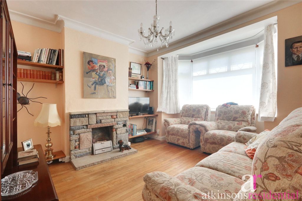 Property photo 2 of 19 Picture No. 06