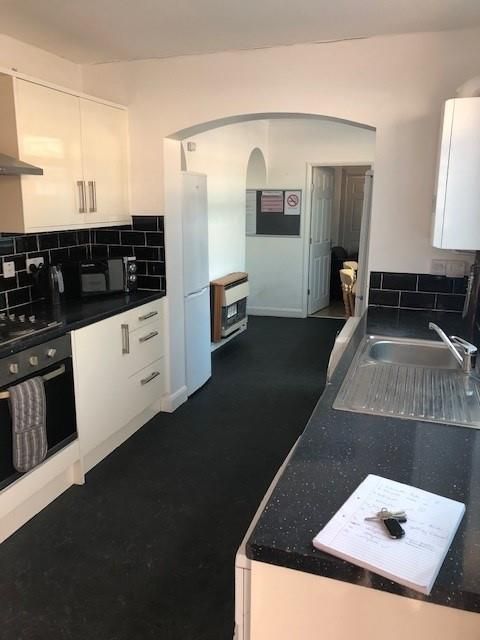 Property photo 2 of 7 47 Walgrave Kitchen.Jpg