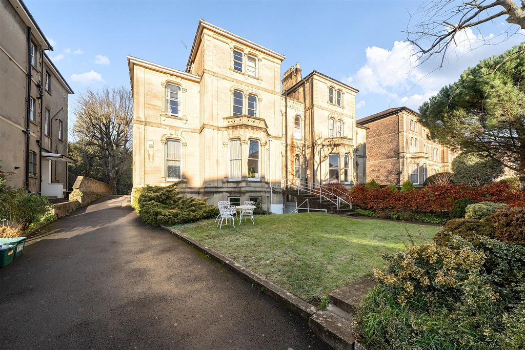 Property photo 1 of 13 1399631-14-696783F554183.Jpg