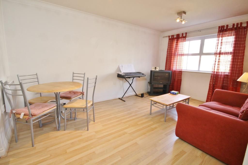 Property photo 2 of 8 Reception Room