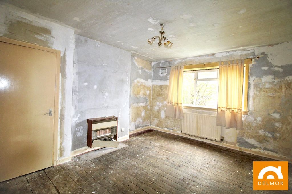 Property photo 3 of 9