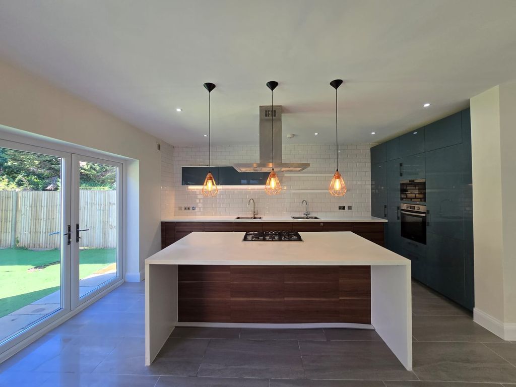 Property photo 1 of 15 Spacious Four-Bedroom Detached Family Home With Superb Garden