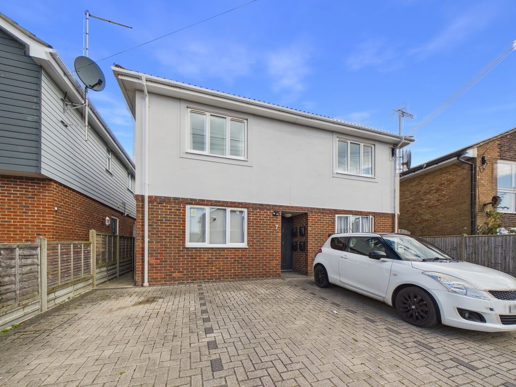 Property photo 1 of 5 External