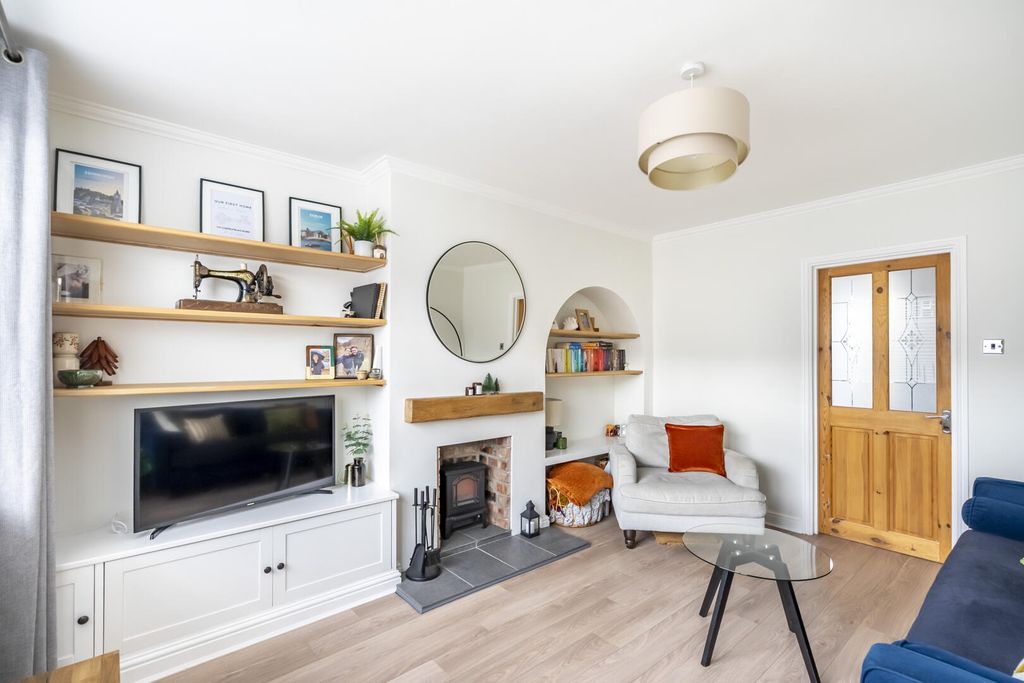 Property photo 2 of 19 Living Room