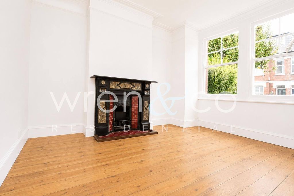 Property photo 3 of 13 Gallery