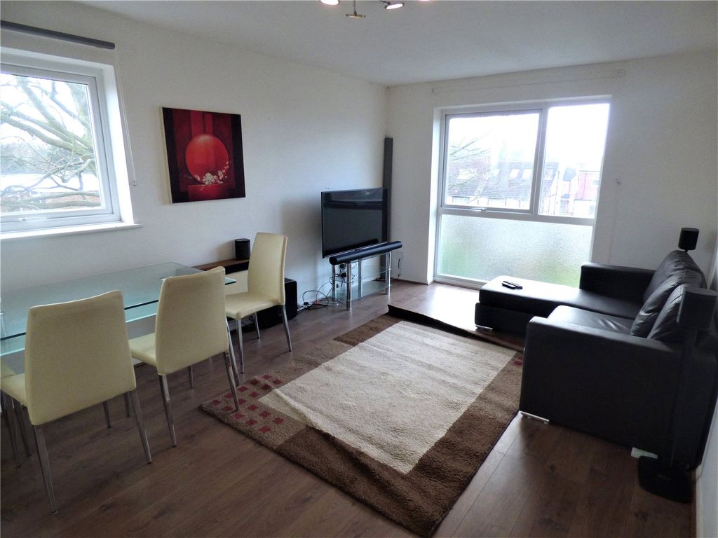 Property photo 2 of 6 Picture No. 08